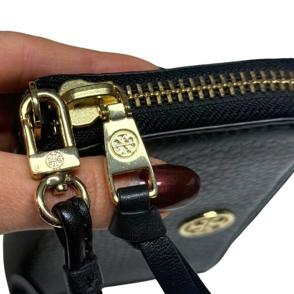 Tory Burch Robinson Pebbled Leather Wristlet Wallet – Like New, Black - Picture 8 of 11